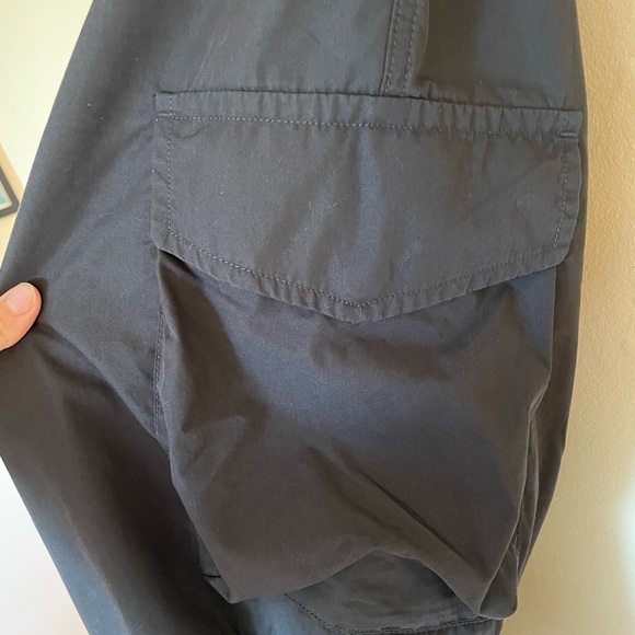 Uniqlo Cargo Pants - Size S - Picture 4 of 7
